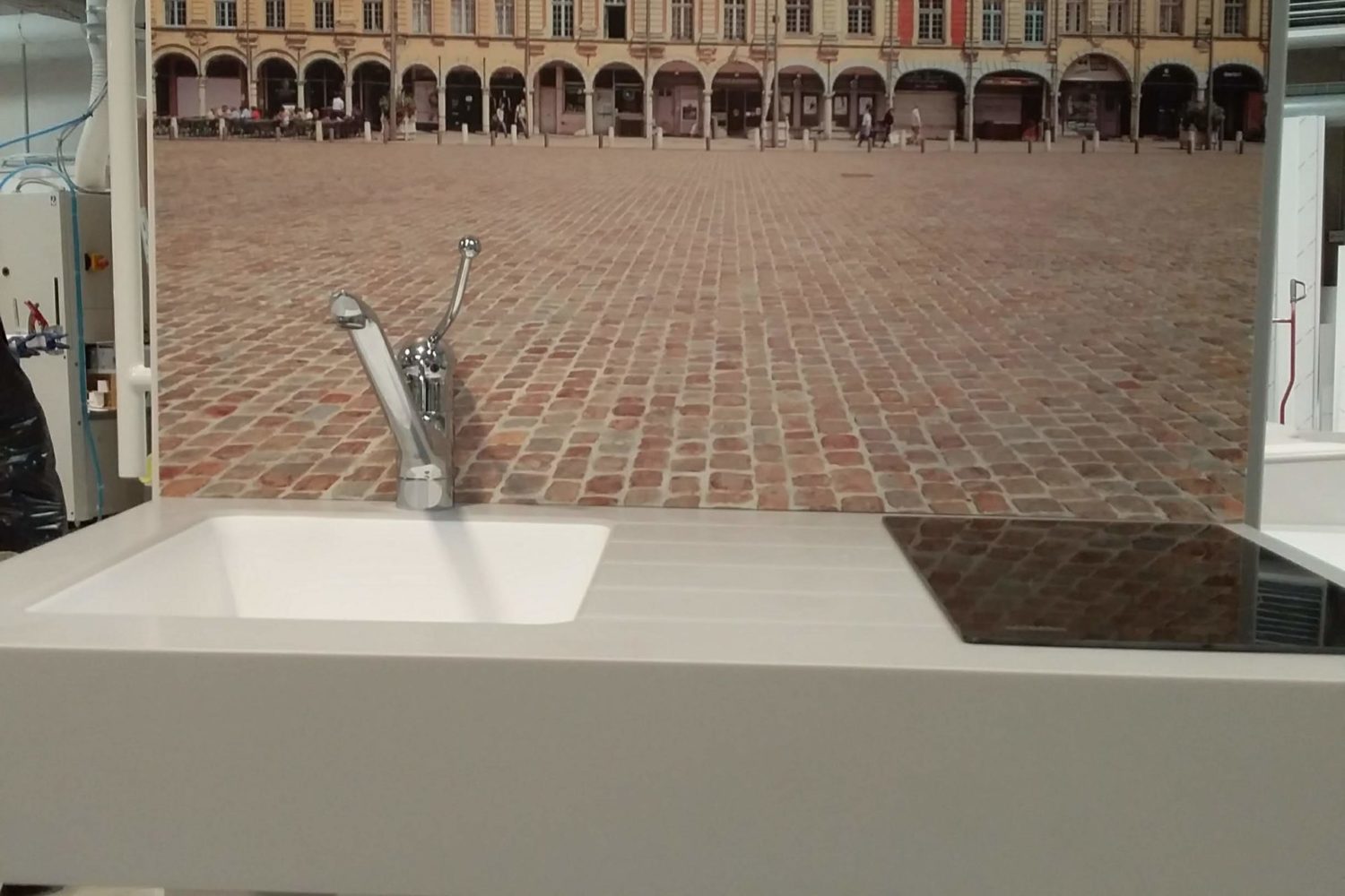 vasque et plan de travail motorisé