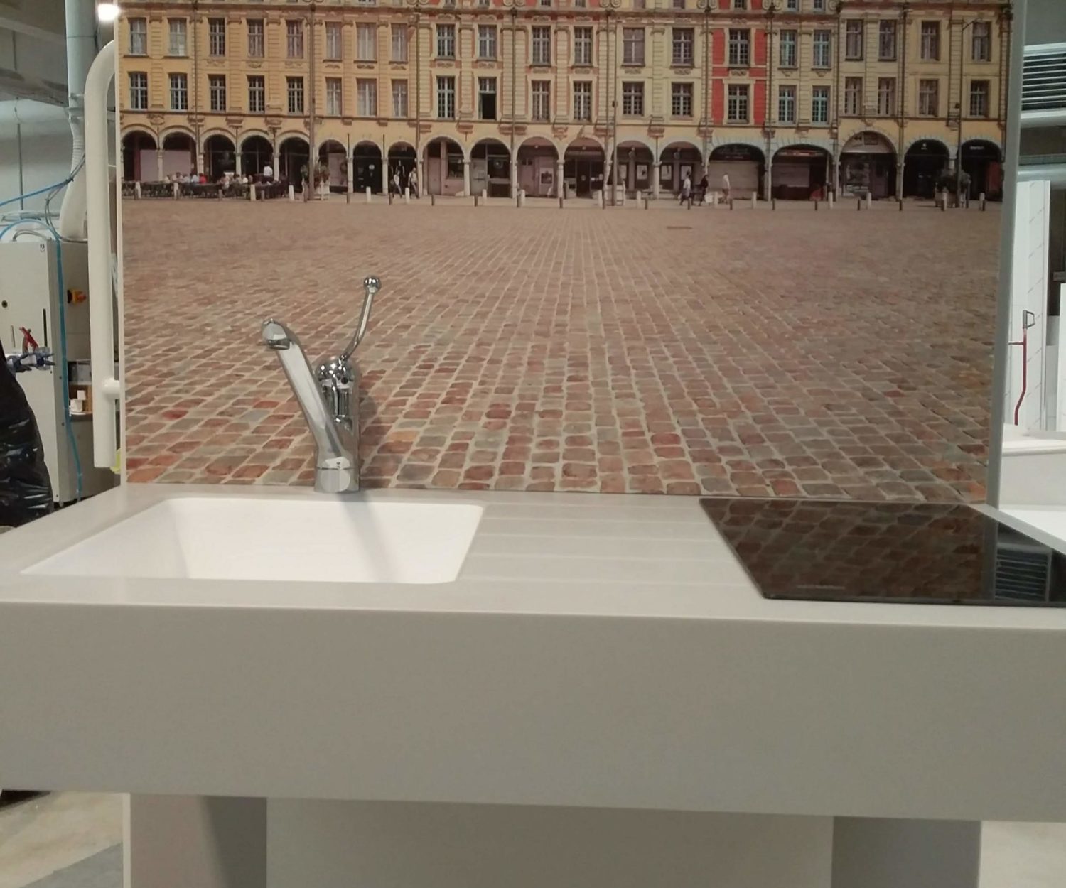 vasque et plan de travail motorisé